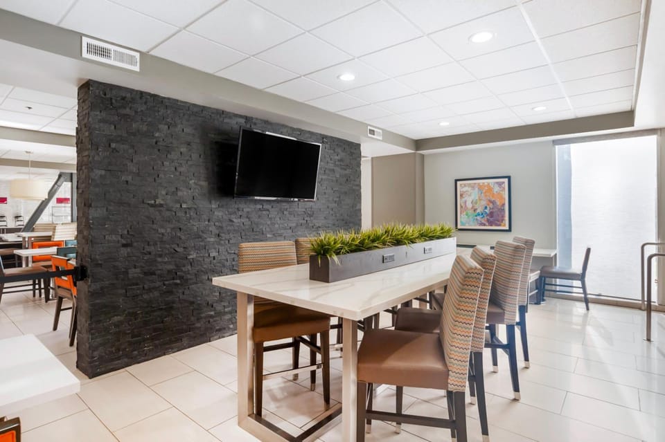 Best Western Plus Commerce Hotel Hotel in Commerce