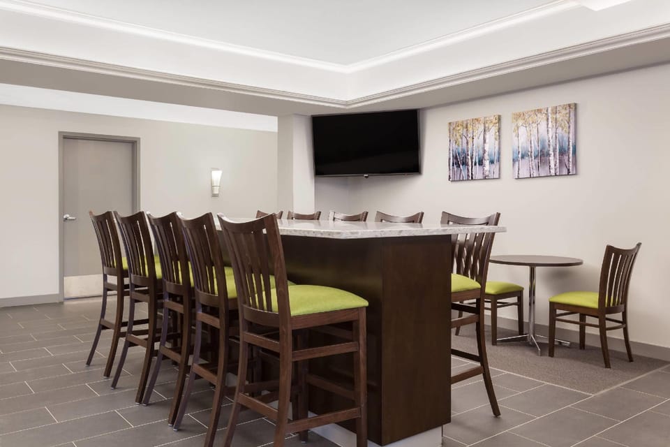 Ramada by Wyndham Grassland Hotel in Alberta