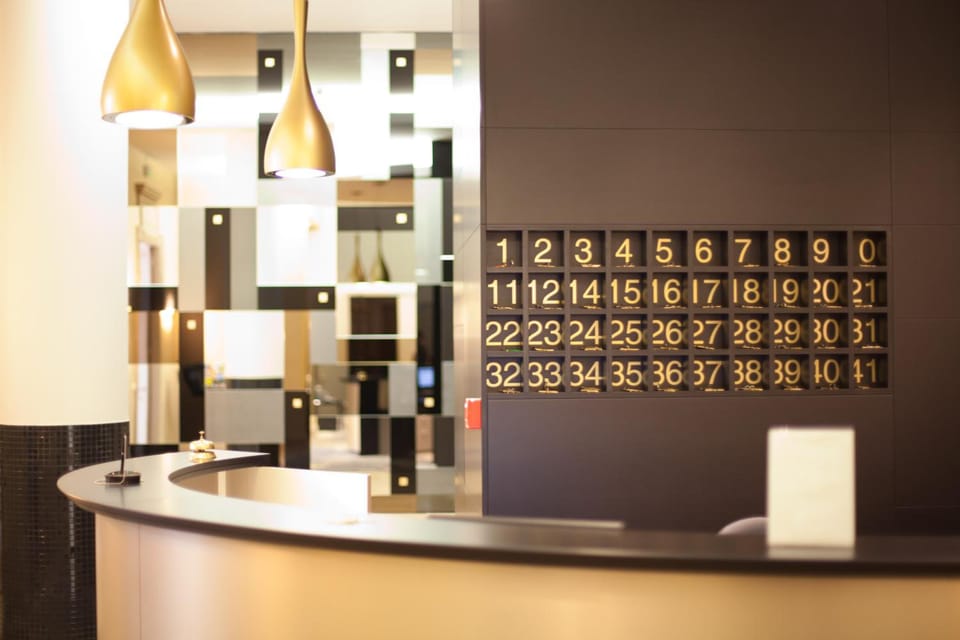 Hotel d'Angleterre Hotel in Avignon