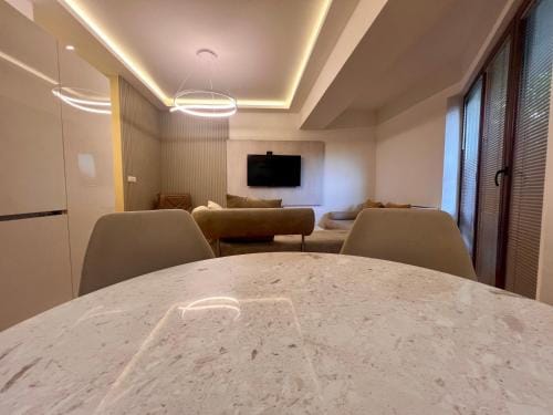 Gigi Apartment by eluxory Hotel in Skopje