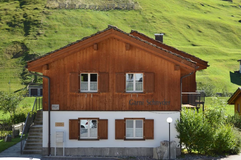 Schnider Bed&Breakfast und Cafe Hotel in Vals