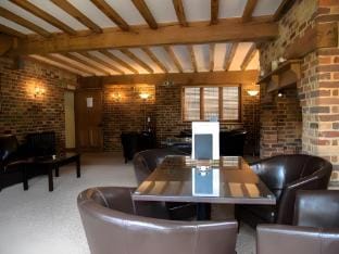 Little Foxes Hotel Hotel in Crawley