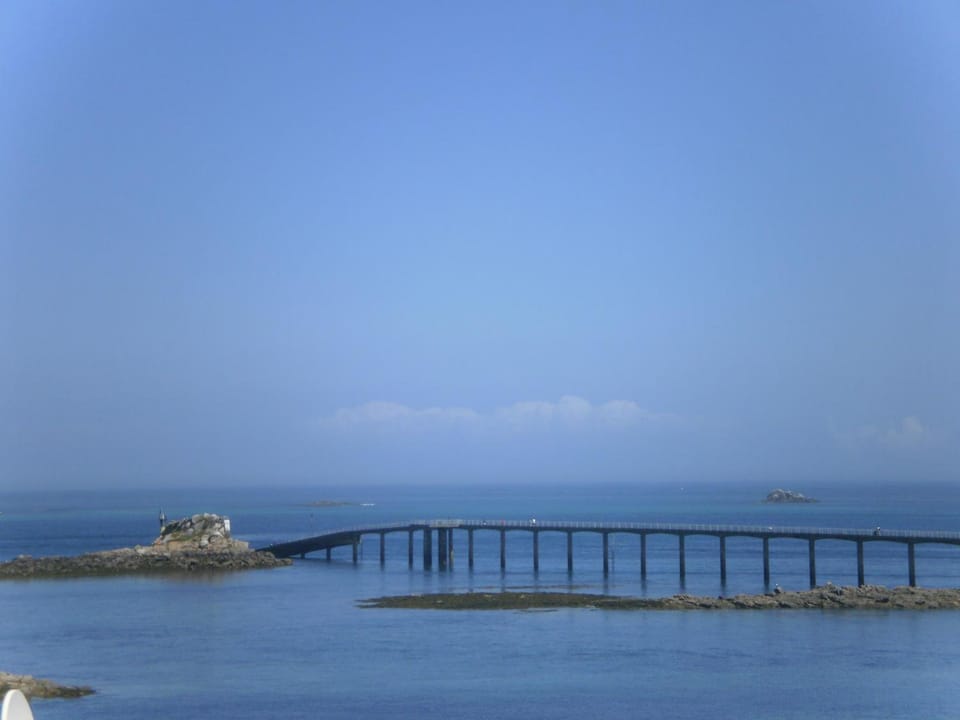 Logis Hotel Les Chardons Bleus RESTAURANT LE BISTROT DE LA MER Hotel in Finistere