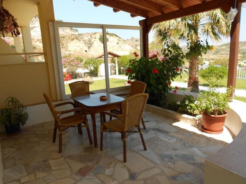 Anthoula Hotel in Kefalos