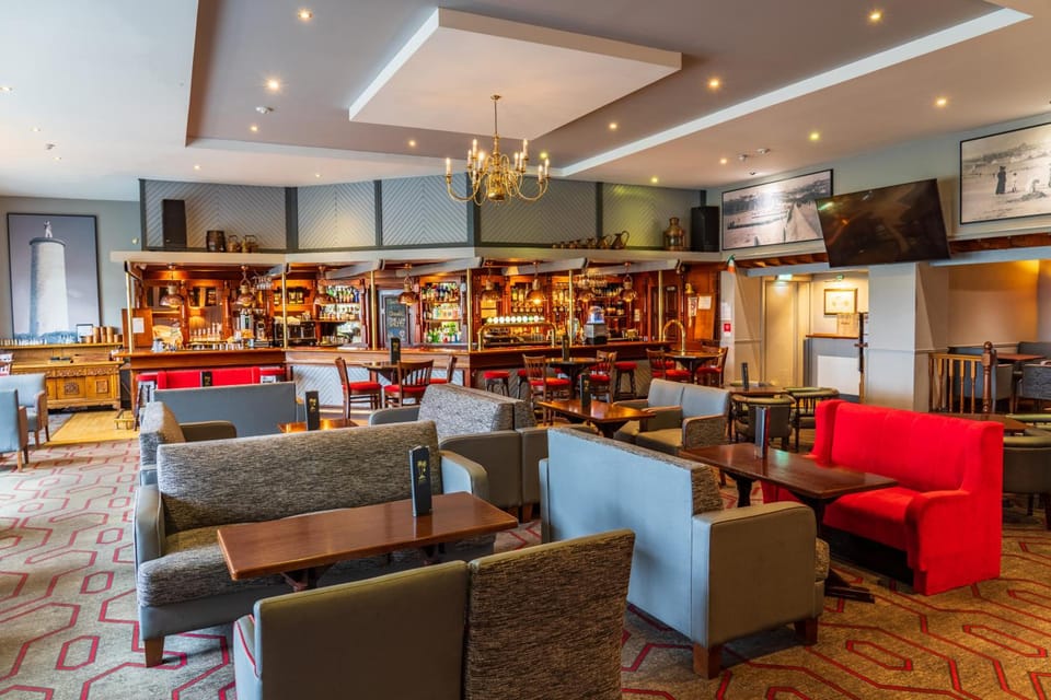 Majestic Hotel Hotel in Tramore