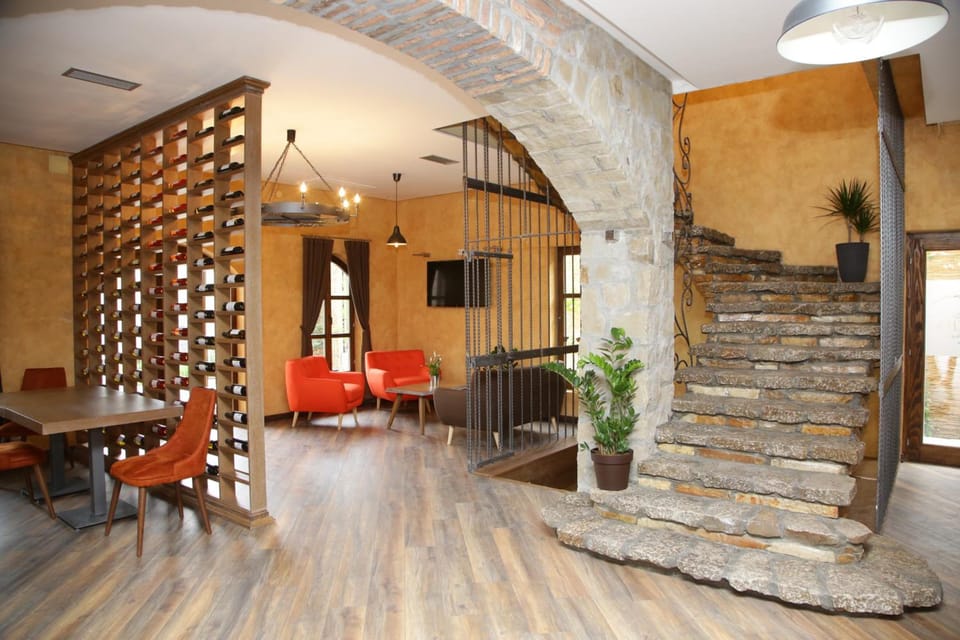 Garni Hotel Chicha - Winery SKRBIC Hotel in Belgrade