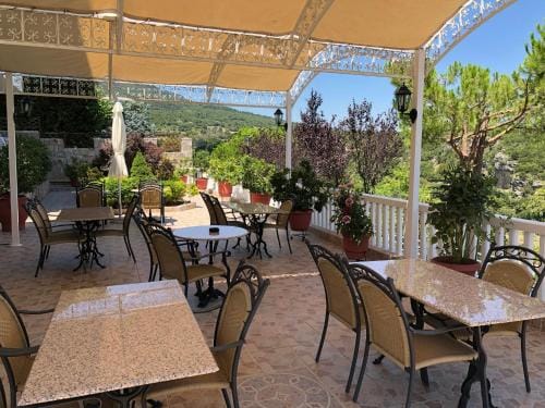 Villa Pantheon Hotel in Litochoro
