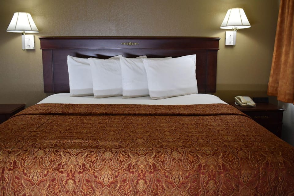 Town House Inn Cape Girardeau Motel in Cape Girardeau