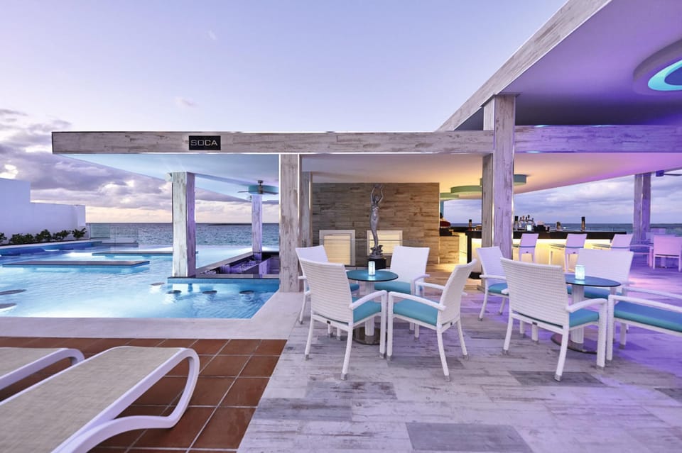 Riu Palace  Paradise Island - Adults Only - All Inclusive Resort in Nassau