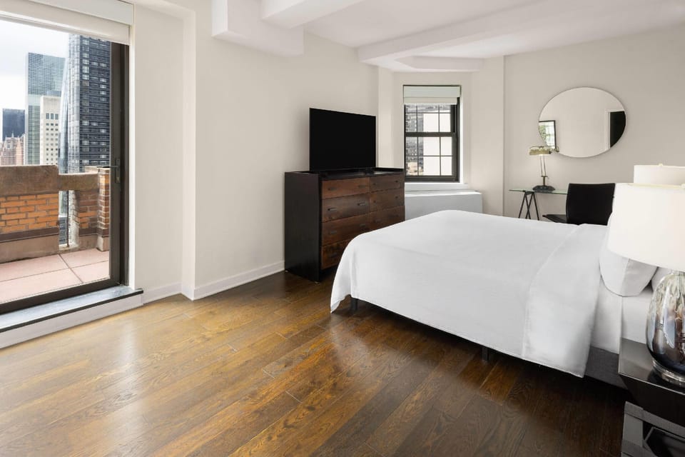 Suite room
