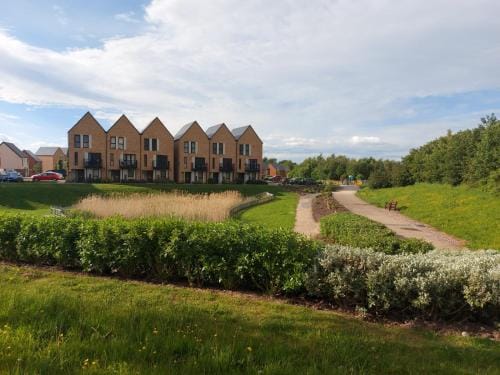 3 Guest Rooms in a 3bed house with kitchen, ENSUITE options also available Hotel in Telford