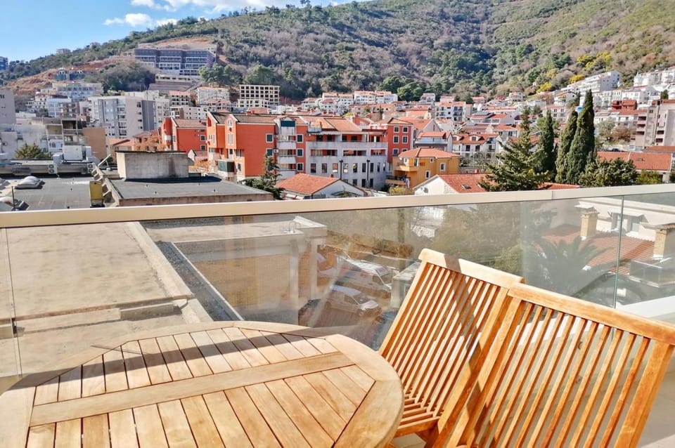 Orange Lux Apartments Hotel in Budva