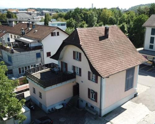 Monteurzimmer - Worker's accommodation - ZIMMERzuVERMIETEN in Biberist Hotel in Canton of Bern (Region)