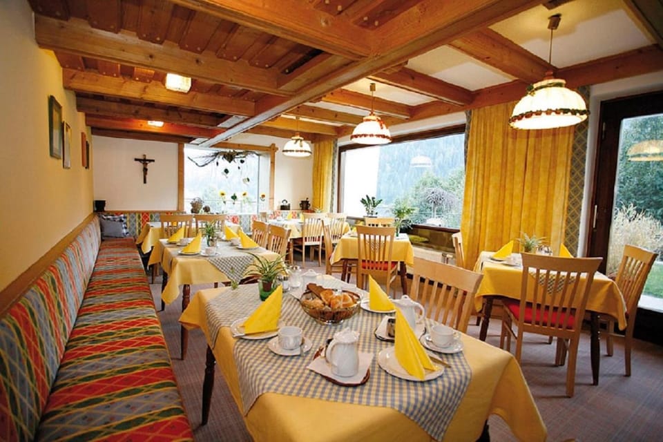Hotel Garni Haus Sonnblick Hotel in Carinthia, Austria