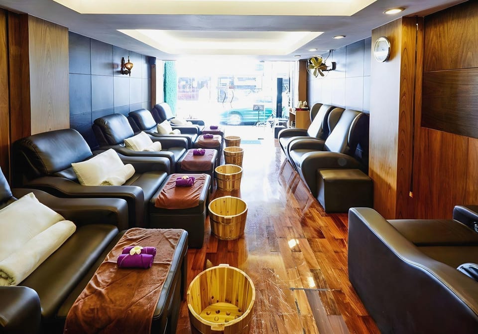 Sovereign Group Hotel @ Pratunam Bangkok Hotel in Bangkok