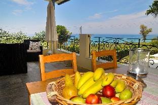 Holiday House Angelos C on Agios Gordios Beach Hotel in Saint Gordios beach