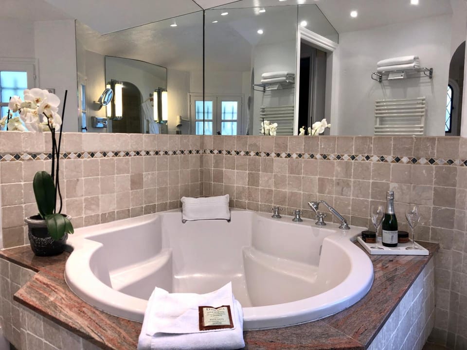 Hotel & Restaurant Alain Llorca Hotel in Saint Paul de Vence