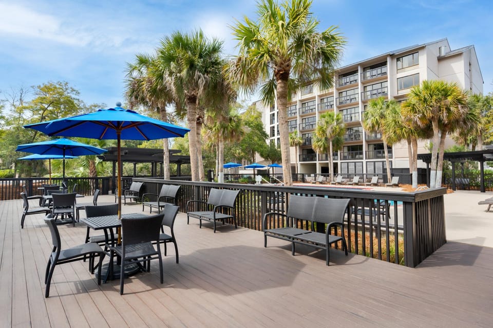 Holiday Inn Express Hilton Head Island By IHG Hotel in South Forest Beach