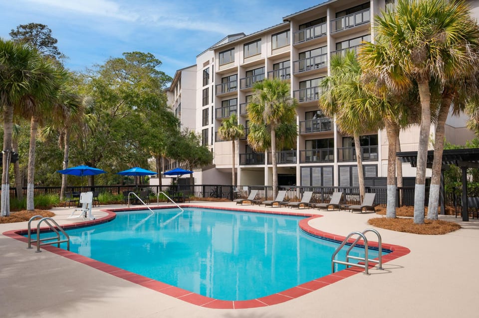 Holiday Inn Express Hilton Head Island By IHG Hotel in South Forest Beach