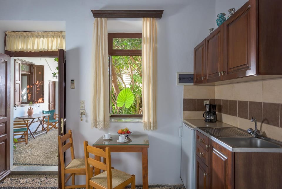 Erato Apartments Hotel in Lindos