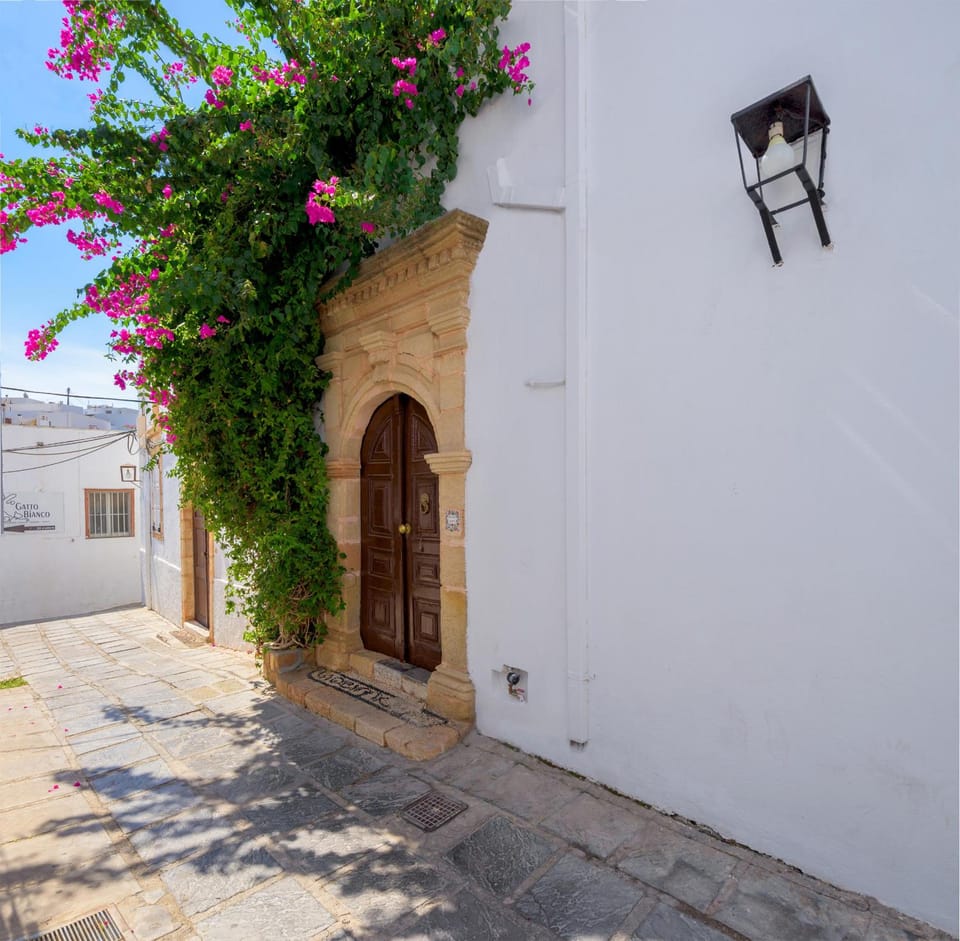 Erato Apartments Hotel in Lindos