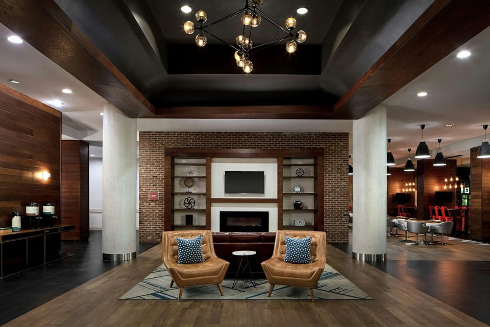 Four Points by Sheraton Richmond Hotel in Richmond