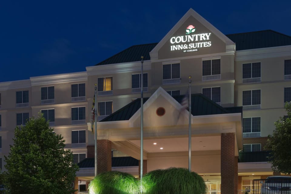 Country Inn & Suites by Radisson, Baltimore BWI Airport Hotel in Linthicum Heights
