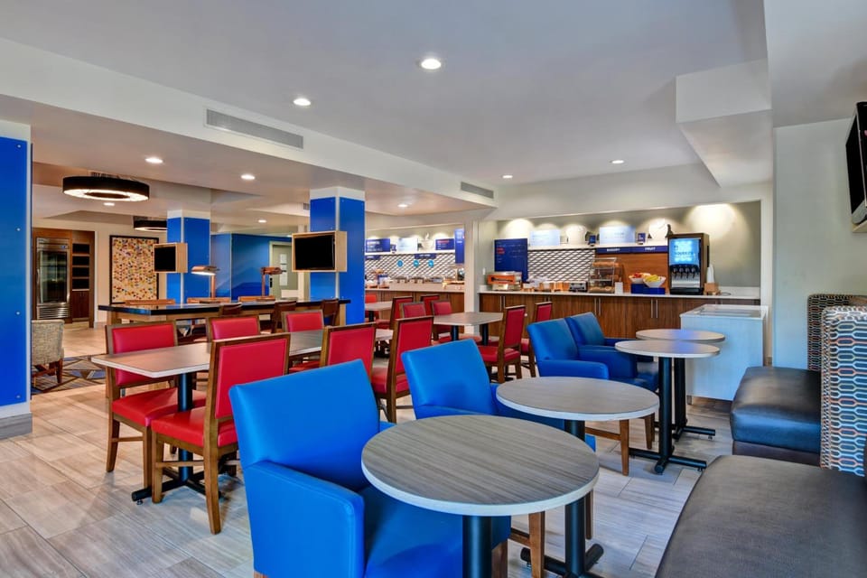 Holiday Inn Express Hotel & Suites Anderson I-85 - HWY 76, Exit 19B By IHG Hotel in Lake Hartwell