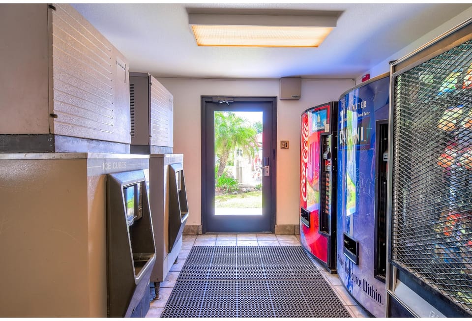 Motel 6 Denham Springs, LA Hotel in Mississippi