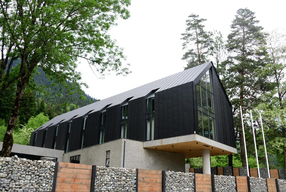 Manino Utsera Hotel in Georgia