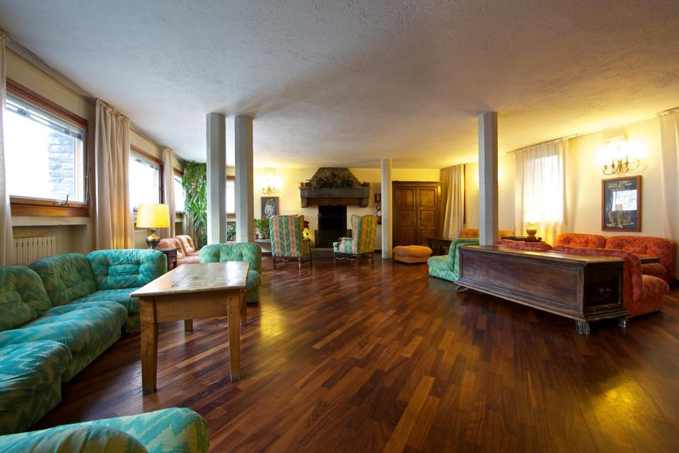 Hotel Dolonne Hotel in Courmayeur