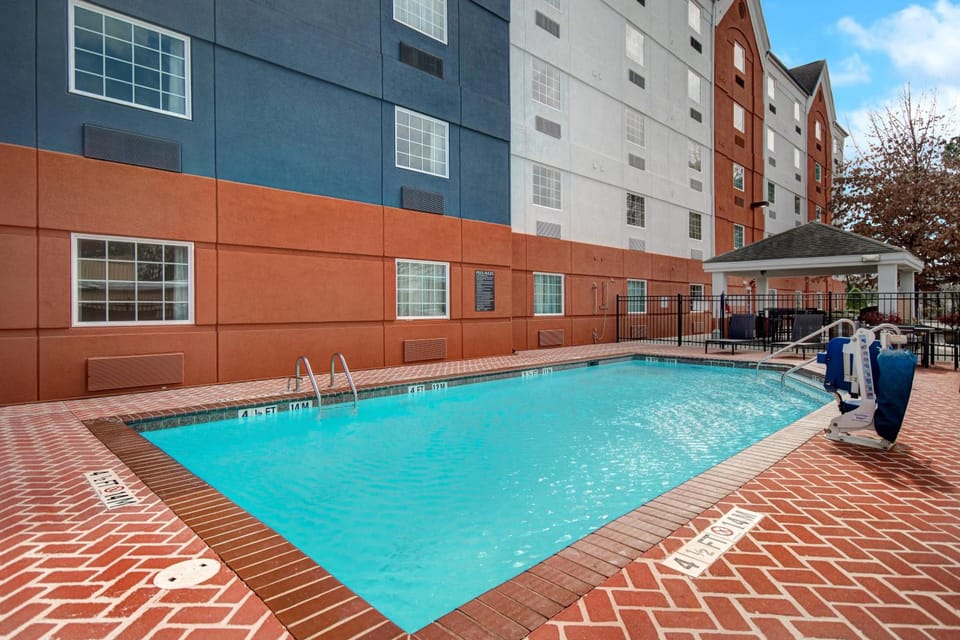 Candlewood Suites Columbia-Ft. Jackson By IHG Hotel in Columbia
