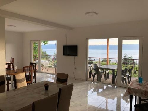 RISTESKI GUEST HOUSE Hotel in Municipality of Ohrid, North Macedonia