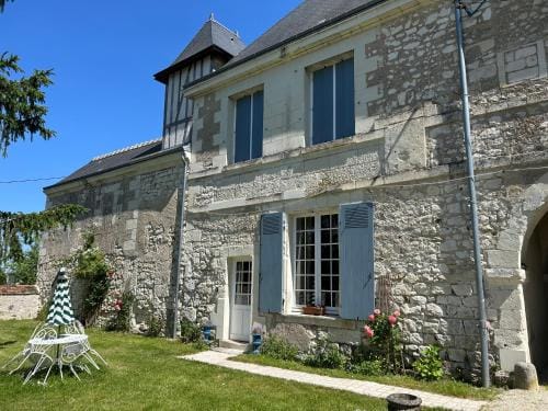 Grand gite en rez-de-jardin Hotel in Centre-Val de Loire