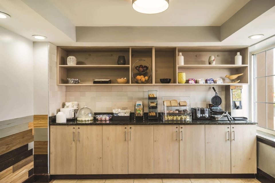 La Quinta Inn & Suites by Wyndham Brooklyn Downtown Hotel in Brooklyn