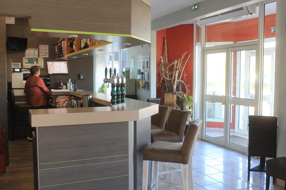 Logis Hotel des Portes de Meuse Hotel in Grand Est