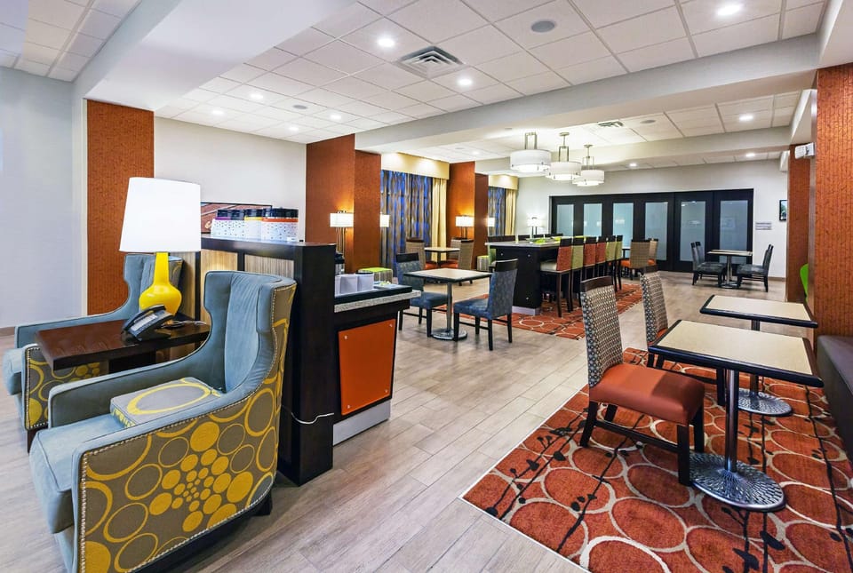 Hampton Inn Marion Hotel in Marion