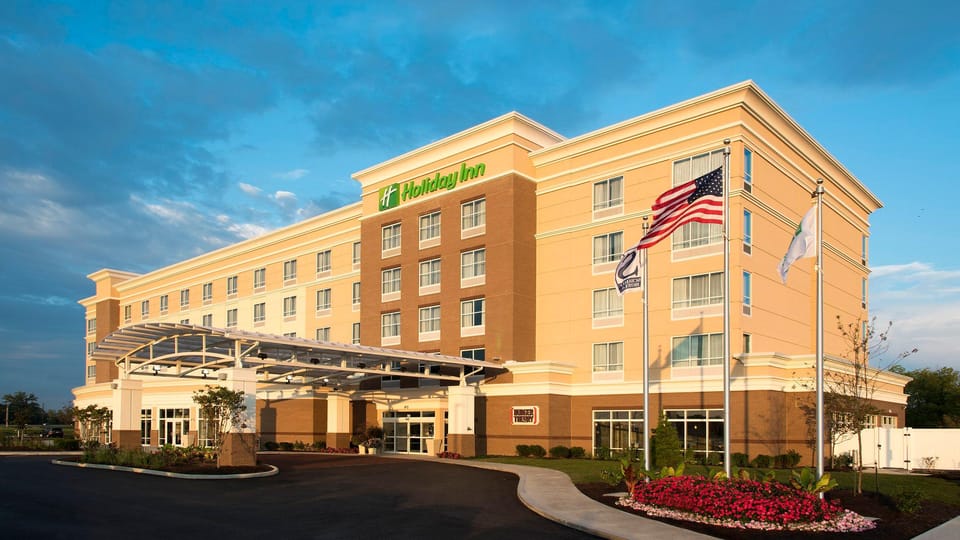 Holiday Inn Indianapolis Airport By IHG Hotel in Indianapolis