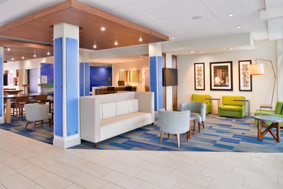 Holiday Inn Express & Suites Madison By IHG Hotel in Madison