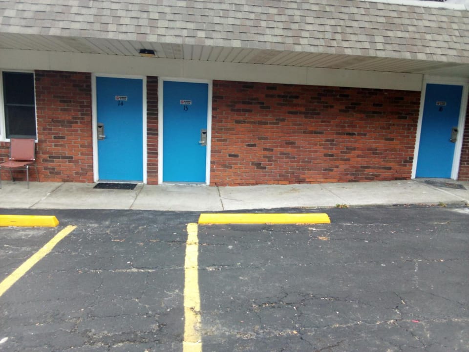 Baw Beese Inn Motel in Ohio