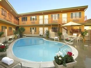 Studio Inn & Suites Downey Hotel in Downey