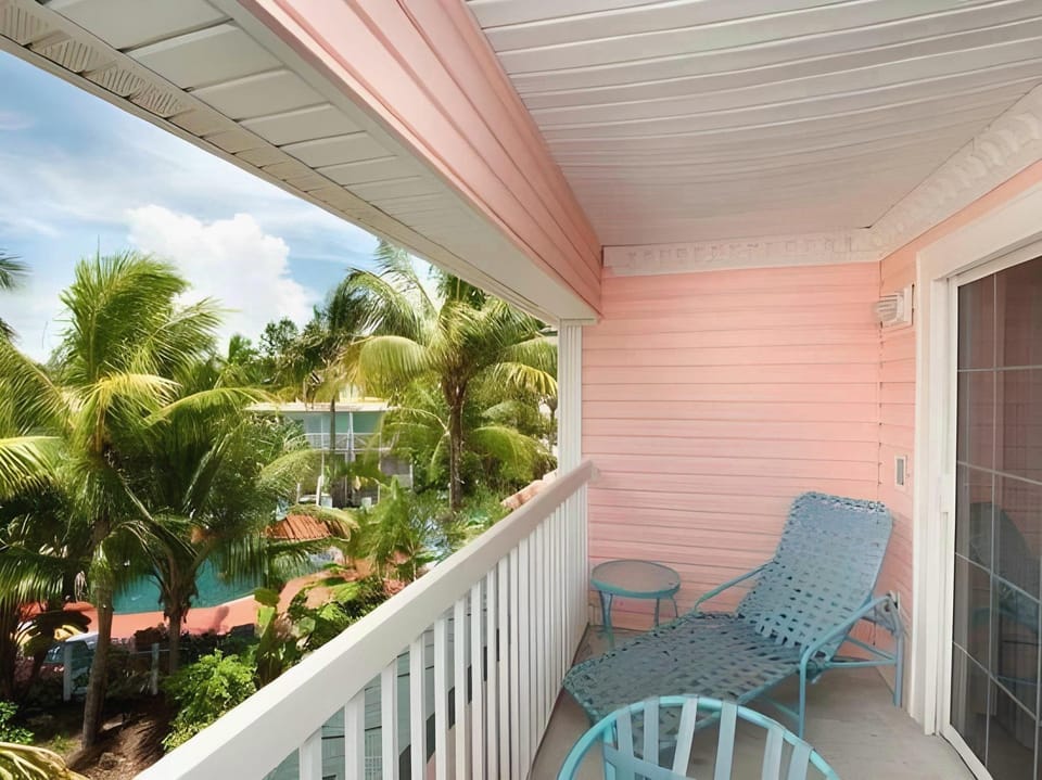 Lighthouse Resort: Inn & Suites Inn in Estero Island