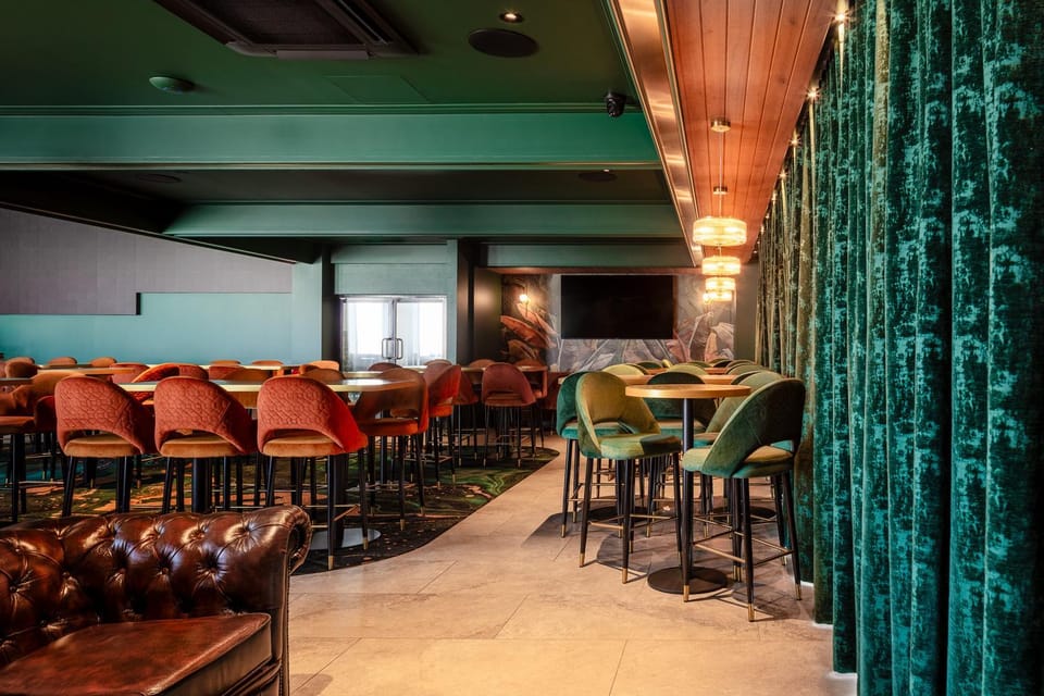 Bar/lounge