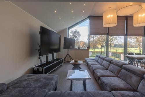 De Zwaluwhoeve Hotel in Peer