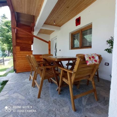 Bujtina Albjoni Hotel in Montenegro