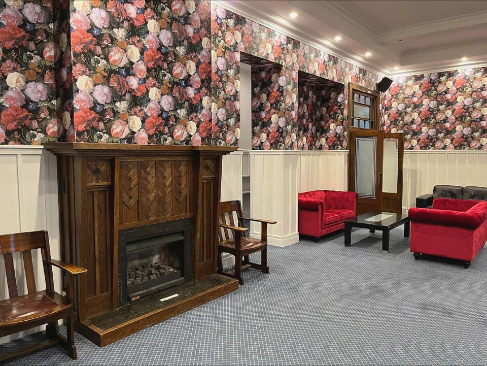 The Cambridge Hotel Hostel in Wellington
