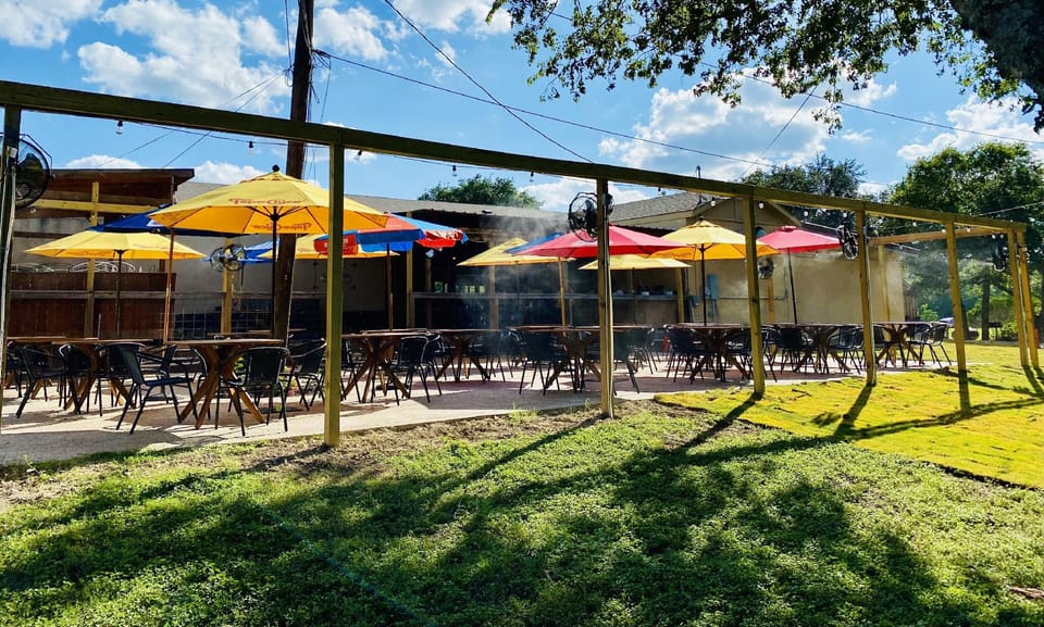 Mavens Inn and Grill Hotel in Spring Branch