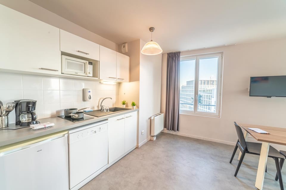 Break & Home Campus Condorcet - La Maison des chercheurs Appart'Hotel Apartment hotel in Aubervilliers