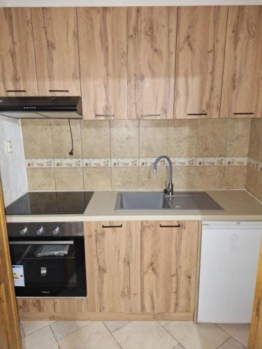 Guest House Sljuka Hotel in Kotor