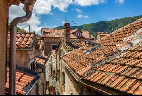 Guest House Sljuka Hotel in Kotor